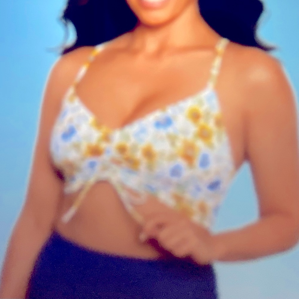 Beach Betty Bikini Top with Slimming control Cinch-Front. NWT SZ. Small - Picture 2 of 12